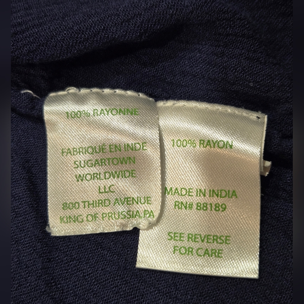 Lilly Pulitzer Tillie Keyhole tank. Size Small. 100% Rayon Navy Blue - Picture 7 of 8